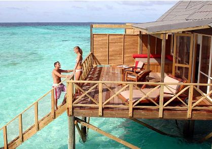 Honeymoon Hot Spot Komandoo Maldives Island Resort