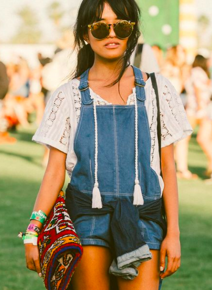 How to Dress for a Music Festival